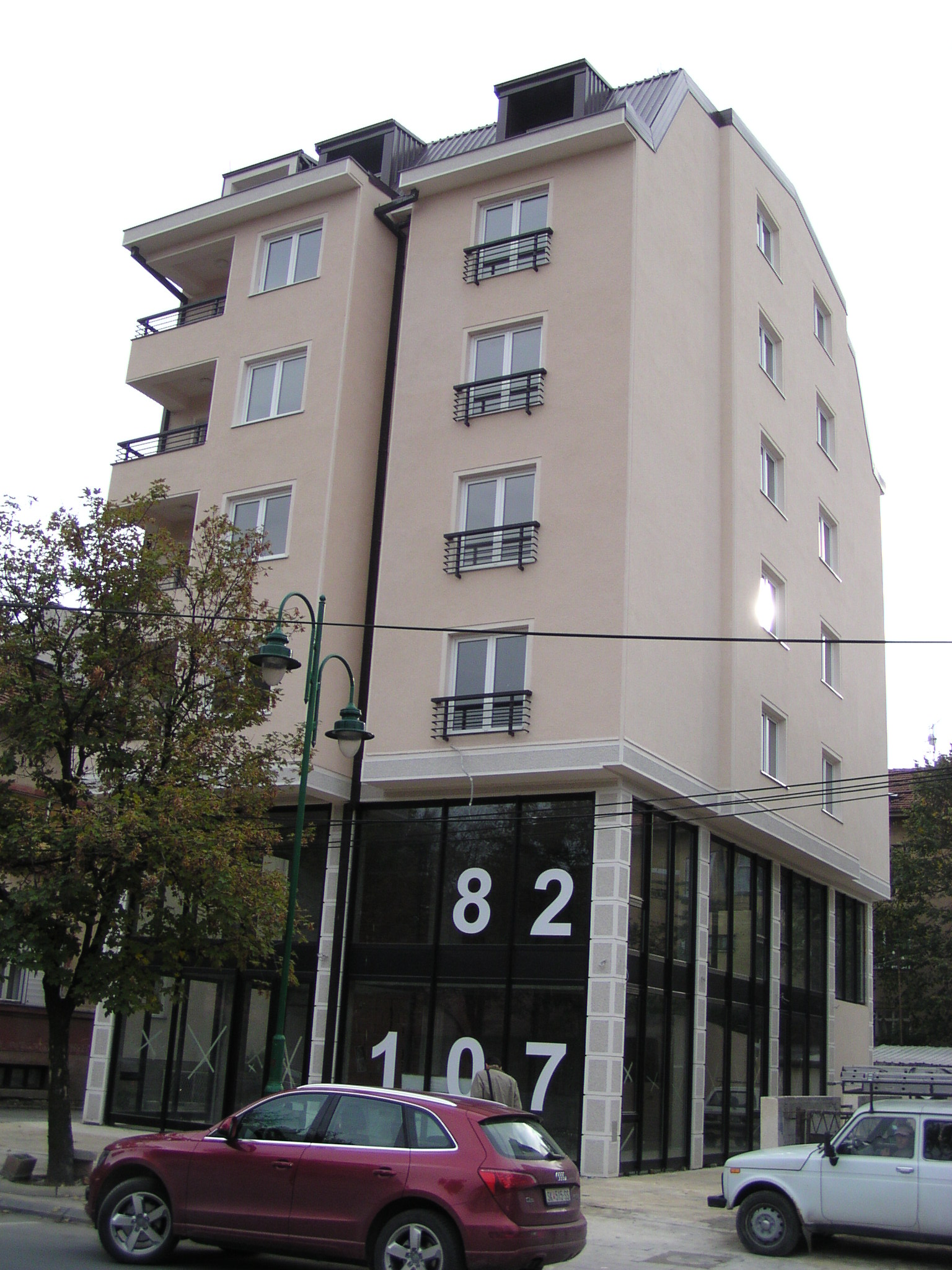 Mixed-Use Building - Orce Nikolov 147